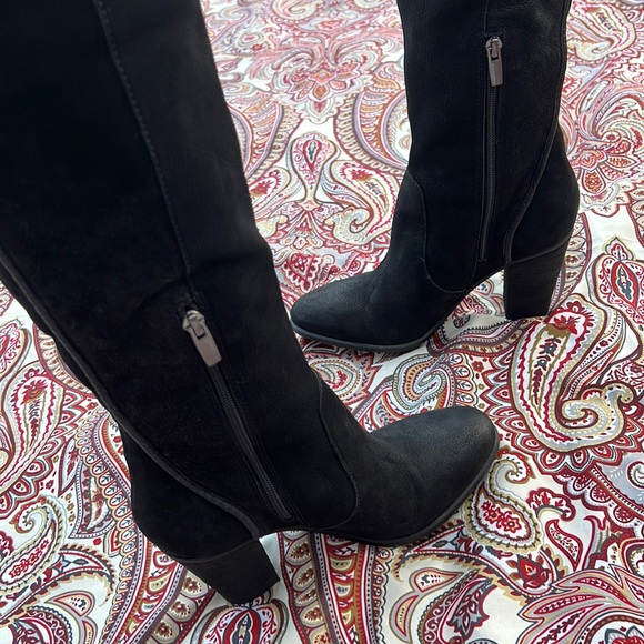 New Vince Camuto Mono Black Tall Suede Leather Boots Made in Brazil - Picture 10 of 17